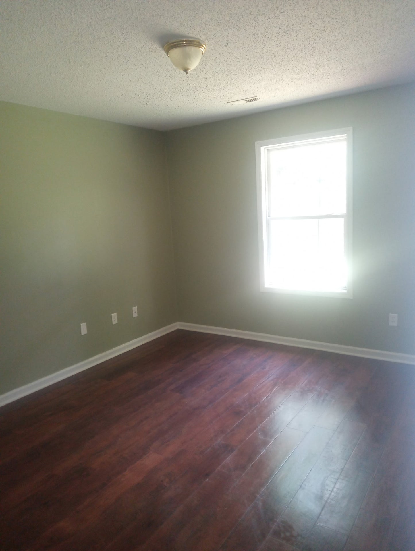 2 bedroom 1 bathroom Duplex