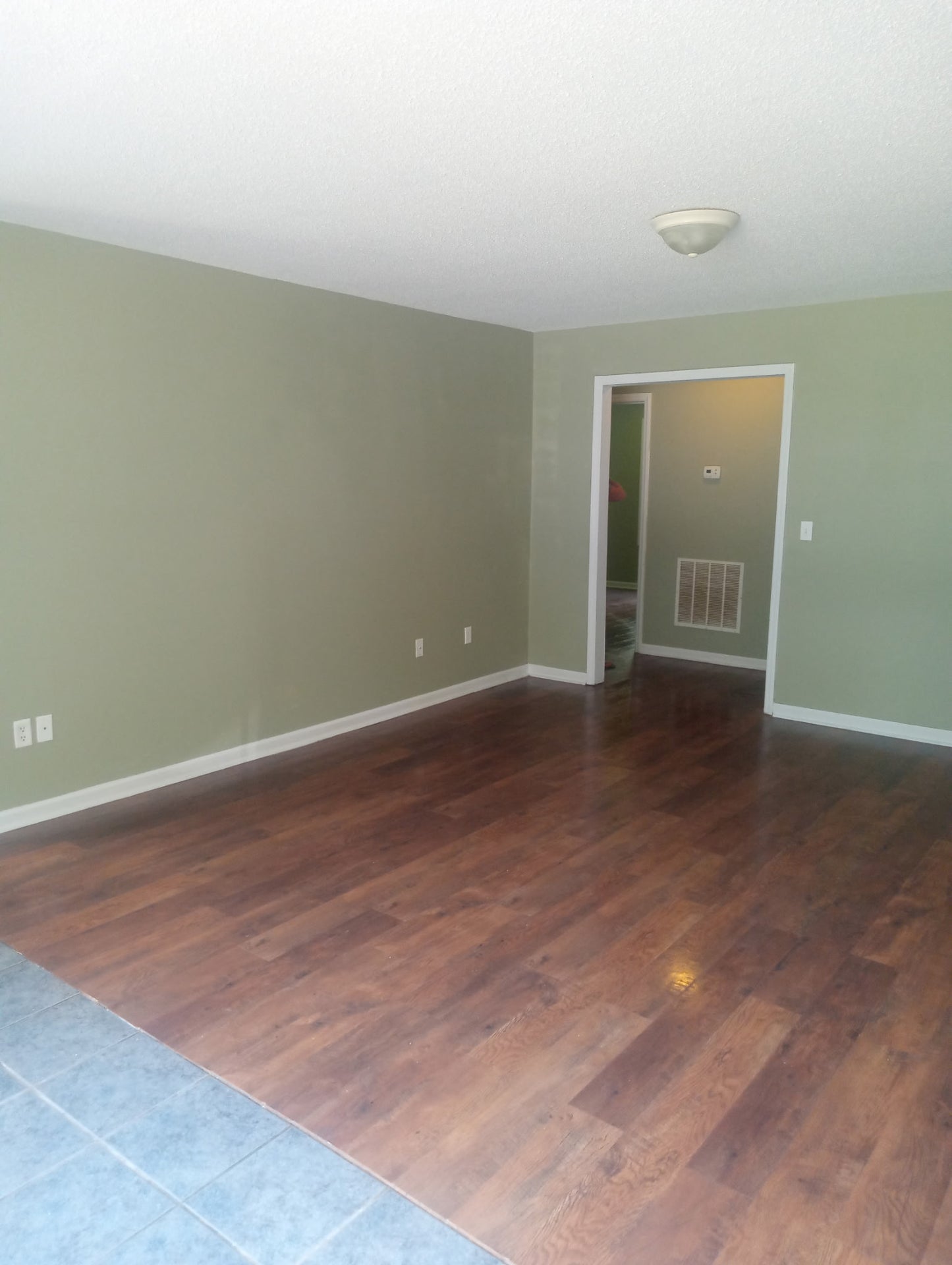 2 bedroom 1 bathroom Duplex