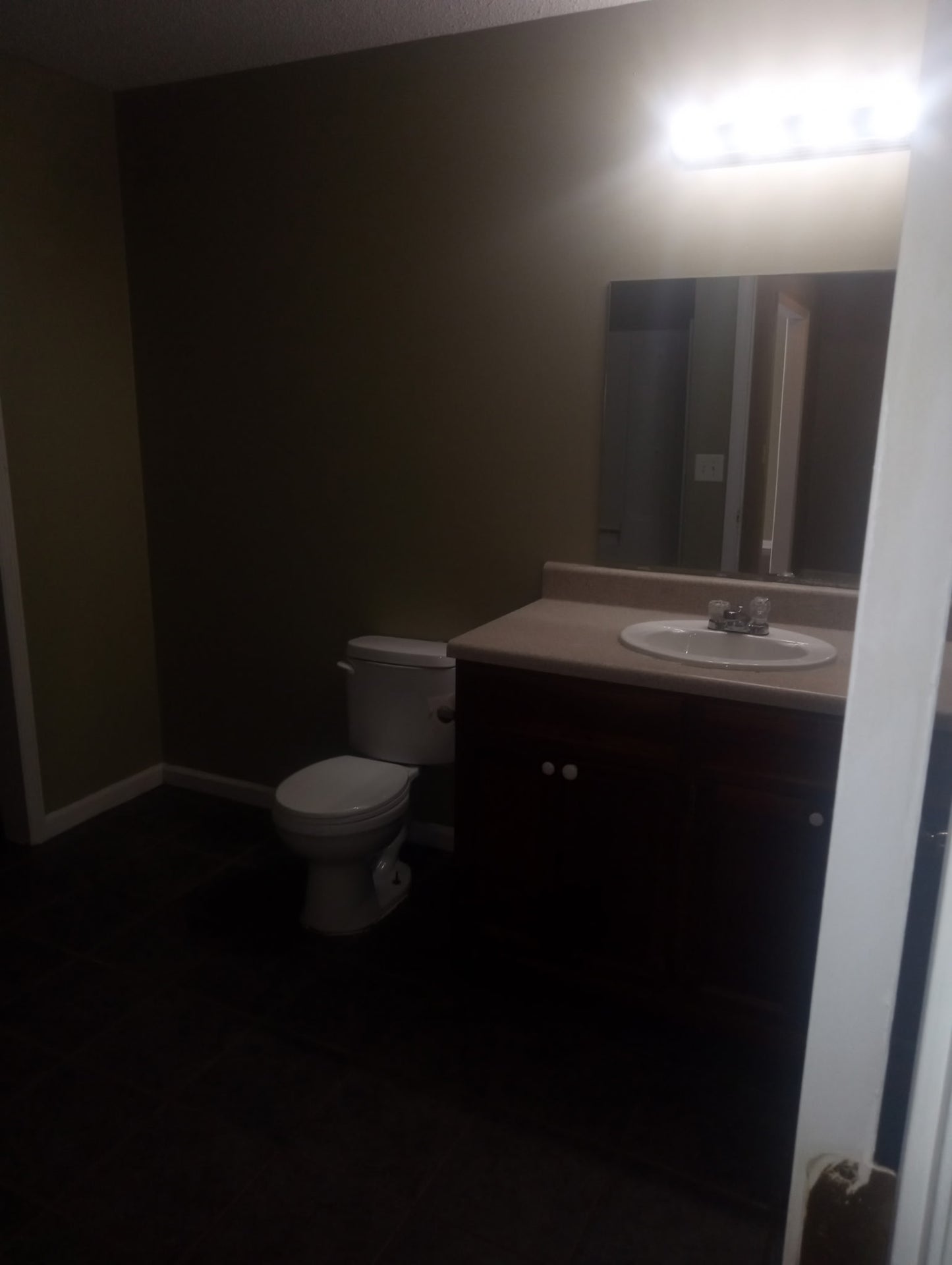 2 bedroom 1 bathroom Duplex